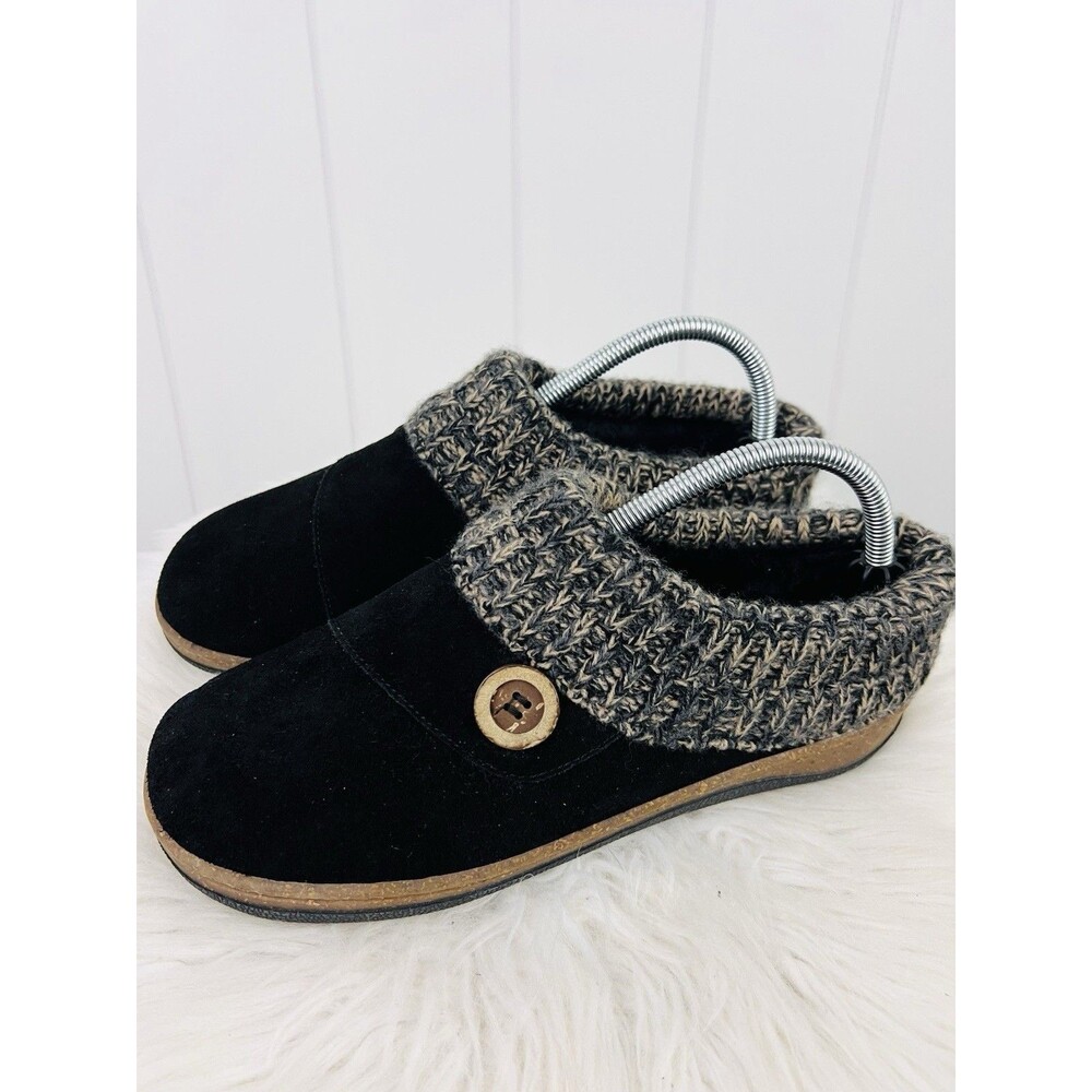 Clarks Black Suede Sweater Clogs Comfort Slippers Knit Collar Button Accent 9M